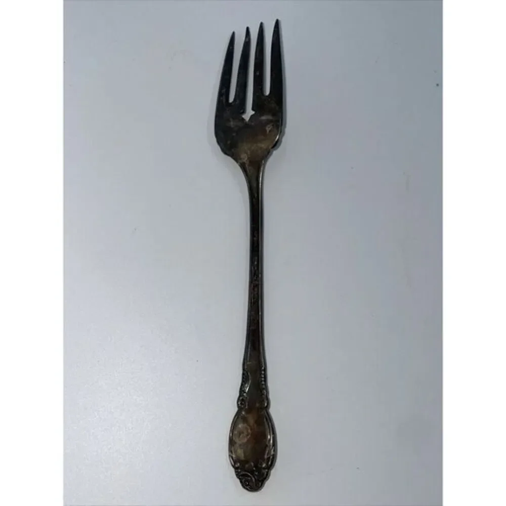 ENCHANTMENT - 1881 Rogers Oneida LTD Silverplate Flatware‎ Salad Fork
